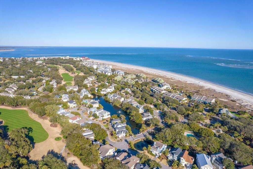 Pelican Bay 13 - Cozy Beachside Retreat! - Beach Access! Isle of Palms Exterior photo